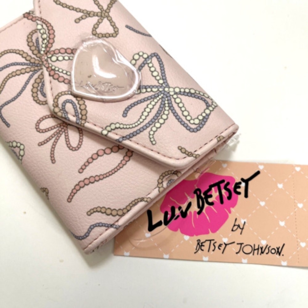 Betsey Johnson Pink Heart Accent Wallet No Tag
